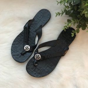 Tory Burch Thora Black Flip Flop Sandals 7M Flawed